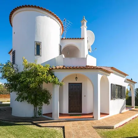 Casa Mestre, Vilamoura - 3 Bedroom With Private Gated Pool Quarteira